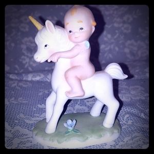 Baby angels with baby unicorn